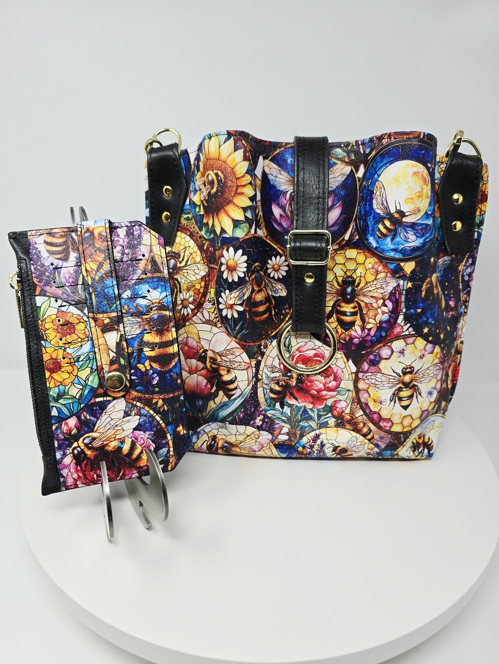 New Handmade Stunning Vibrant Stained Glass Honey Bee Handbag & Wallet Set